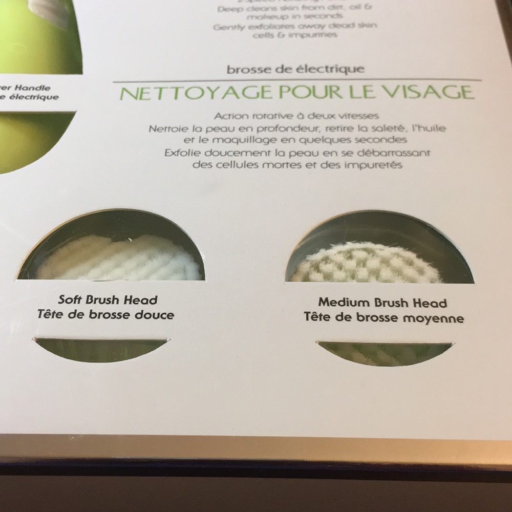 Global Beauty Care Facial Cleansing Power Brush - Picture 3 of 5